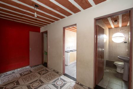 CIRCULACAO de casa para alugar com 3 quartos, 68m² em Dom Bosco, Belo Horizonte