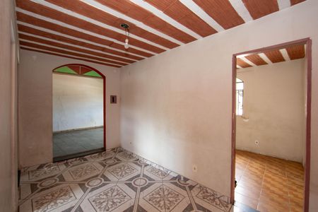 CIRCULACAO de casa para alugar com 3 quartos, 68m² em Dom Bosco, Belo Horizonte