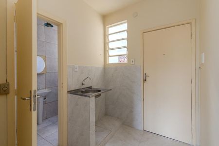 Cozinha de kitnet/studio para alugar com 1 quarto, 33m² em Santo Antônio, Porto Alegre
