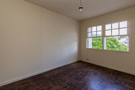 Sala de kitnet/studio para alugar com 1 quarto, 33m² em Santo Antônio, Porto Alegre