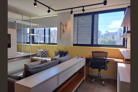 Sala de kitnet/studio para alugar com 1 quarto, 49m² em Auxiliadora, Porto Alegre