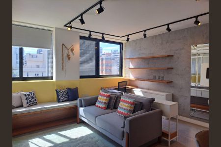 Sala de kitnet/studio para alugar com 1 quarto, 49m² em Auxiliadora, Porto Alegre