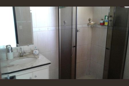 Banheiro de casa à venda com 4 quartos, 238m² em Vila Centenario, São Paulo