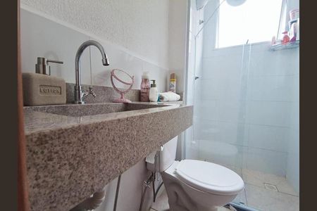 Banheiro de apartamento para alugar com 2 quartos, 58m² em Chácaras Hipica, Ribeirão Preto