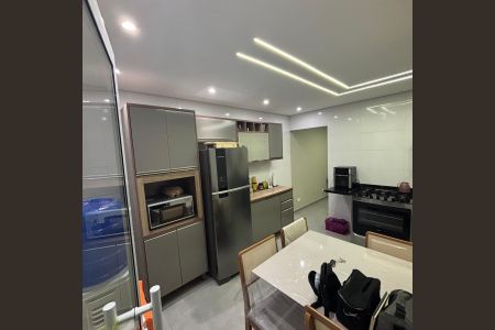 Casa à venda com 2 quartos, 107m² em Vila Lutécia, Santo André