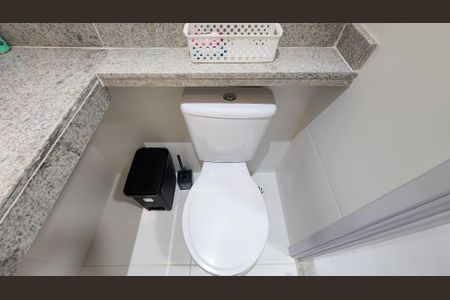 Banheiro de kitnet/studio para alugar com 1 quarto, 15m² em Pituba, Salvador
