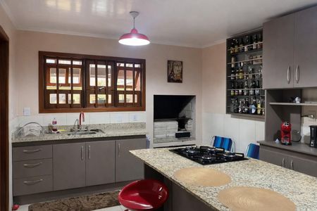 Cozinha de casa para alugar com 4 quartos, 400m² em Passo das Pedras, Porto Alegre
