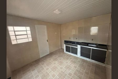 Cozinha de casa para alugar com 3 quartos, 100m² em Martins, Uberlândia
