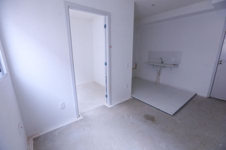 Sala/Cozinha de apartamento para alugar com 2 quartos, 32m² em Vila Pereira Cerca, São Paulo