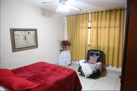 Foto 14 de casa à venda com 4 quartos, 300m² em Vera Cruz, Contagem