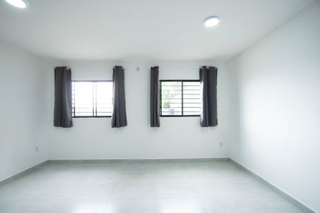 Sala / Quarto de kitnet/studio para alugar com 1 quarto, 35m² em Aparecidinha, Sorocaba
