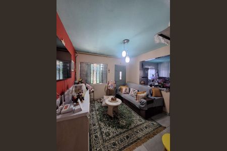 Foto 01 de casa à venda com 3 quartos, 160m² em Vila Campanela, São Paulo