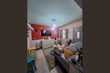 Foto 02 de casa à venda com 3 quartos, 160m² em Vila Campanela, São Paulo