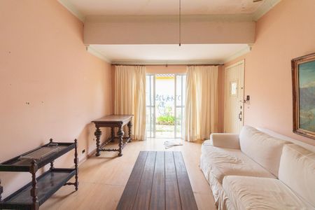 Sala de casa à venda com 2 quartos, 280m² em Ferreira, São Paulo