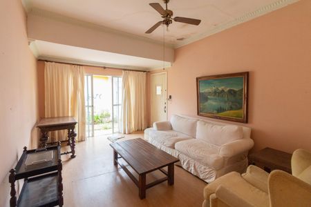 Sala de casa à venda com 2 quartos, 280m² em Ferreira, São Paulo