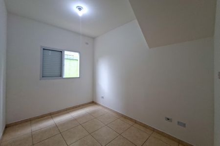 Quarto 1 de casa de condomínio para alugar com 2 quartos, 48m² em Parque das Americas, Praia Grande