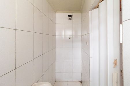 Banheiro de casa para alugar com 1 quarto, 60m² em Jardim Carapicuiba, Carapicuíba