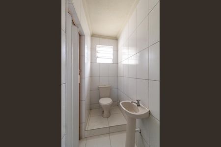 Banheiro de casa para alugar com 1 quarto, 60m² em Jardim Carapicuiba, Carapicuíba