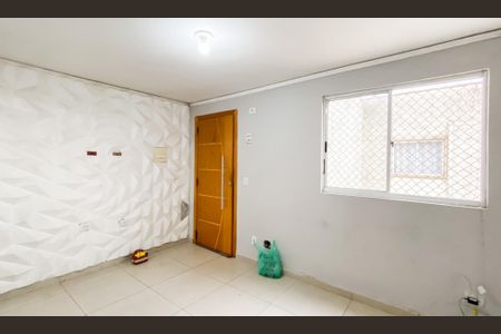 Sala de apartamento para alugar com 2 quartos, 50m² em Cidade Líder, São Paulo