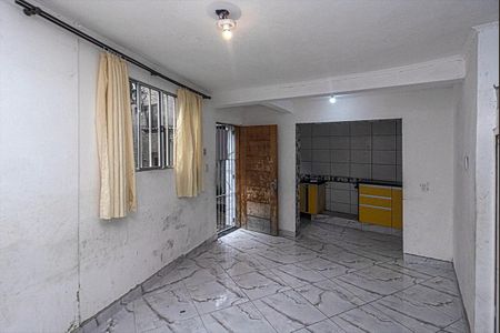 sala_4 de casa para alugar com 3 quartos, 60m² em Parque Bristol, São Paulo