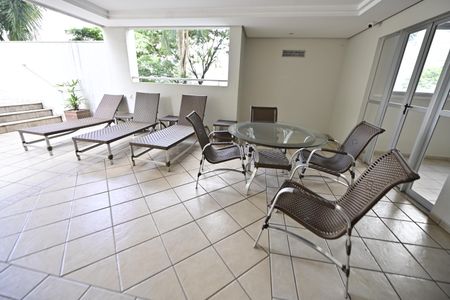 Apartamento para alugar com 2 quartos, 107m² em Setor Bueno, Goiânia
