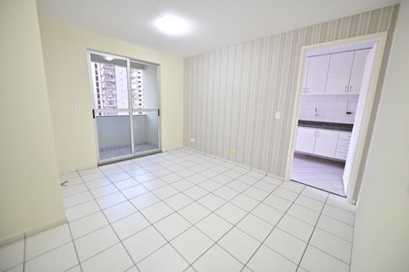 Apartamento para alugar com 2 quartos, 107m² em Setor Bueno, Goiânia