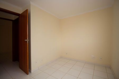 Quarto 2 de apartamento para alugar com 2 quartos, 58m² em Baia Norte, Brasília