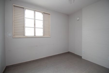 Sala de apartamento para alugar com 2 quartos, 45m² em Qd 501, Brasília