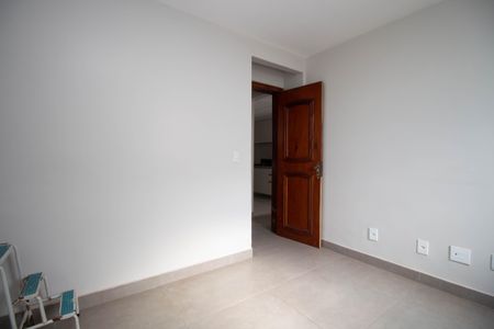 Quarto 1 de apartamento para alugar com 2 quartos, 45m² em Qd 501, Brasília