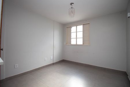 Sala de apartamento para alugar com 2 quartos, 45m² em Qd 501, Brasília