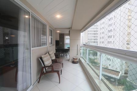Varanda de apartamento para alugar com 4 quartos, 148m² em Jardim Asturias, Guarujá