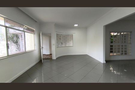 Sala de casa para alugar com 3 quartos, 170m² em Vila São José, São Paulo