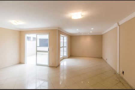 Sala de casa de condomínio para alugar com 3 quartos, 180m² em Tamboré, Santana de Parnaíba