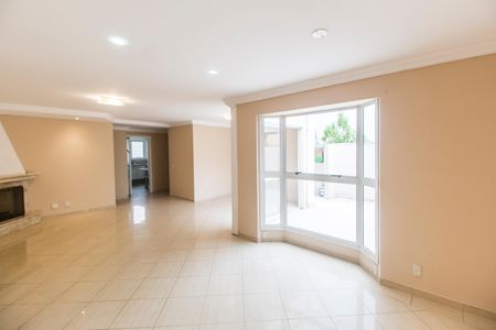 Sala de casa de condomínio para alugar com 3 quartos, 180m² em Tamboré, Santana de Parnaíba