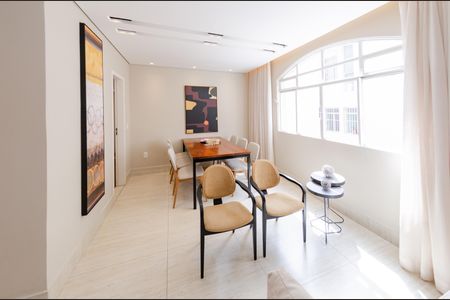 Sala de apartamento para alugar com 3 quartos, 110m² em Santa Lúcia, Belo Horizonte