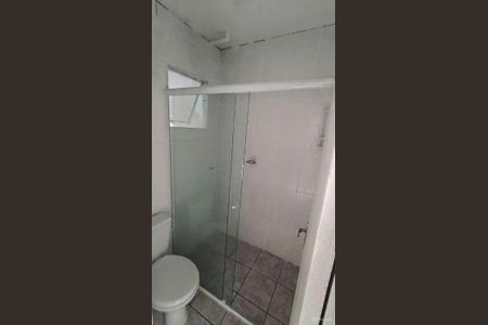 Banheiro de apartamento à venda com 2 quartos, 48m² em Conjunto Residencial José Bonifácio, São Paulo