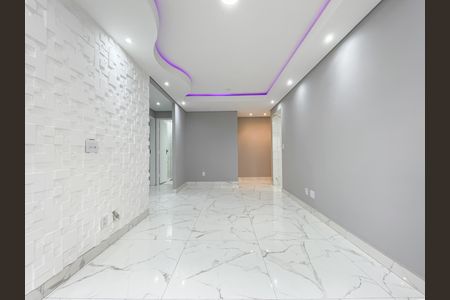 Sala de apartamento à venda com 3 quartos, 63m² em Jaguaribe, Osasco