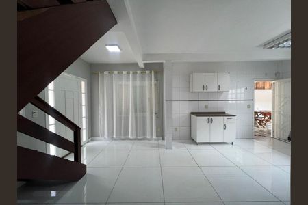 Sala de casa para alugar com 2 quartos, 142m² em Mato Grande, Canoas