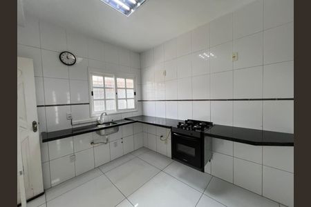 Cozinha de casa para alugar com 2 quartos, 142m² em Mato Grande, Canoas