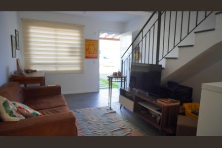 Sala de casa para alugar com 2 quartos, 60m² em Campo Novo, Porto Alegre