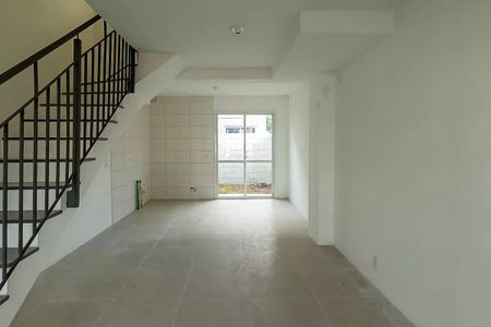 Sala de casa de condomínio para alugar com 2 quartos, 80m² em Vila Nova, Porto Alegre