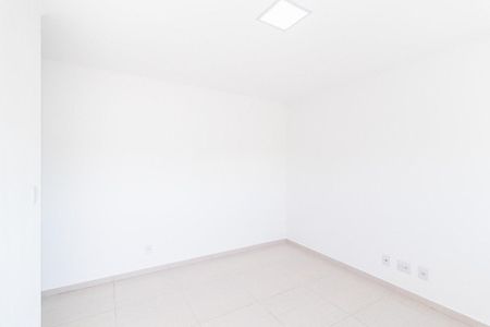 Quarto de apartamento para alugar com 1 quarto, 52m² em Azenha, Porto Alegre