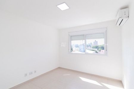 Quarto de apartamento para alugar com 1 quarto, 52m² em Azenha, Porto Alegre