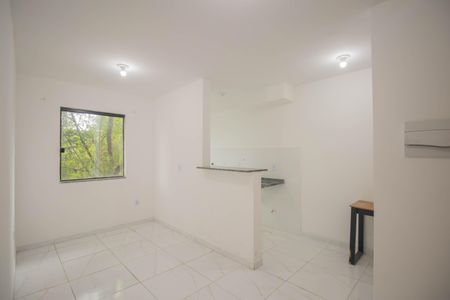 Sala de apartamento para alugar com 1 quarto, 30m² em Trindade, São Gonçalo