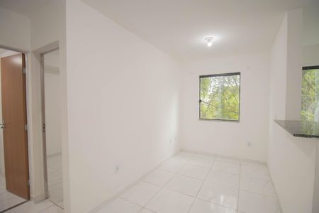 Sala de apartamento para alugar com 1 quarto, 30m² em Trindade, São Gonçalo