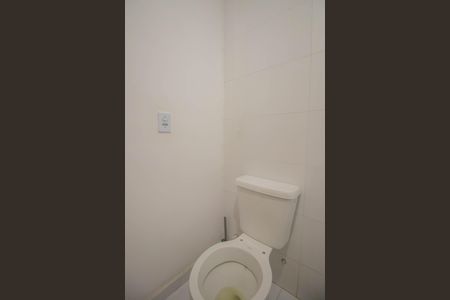 Banheiro de apartamento para alugar com 1 quarto, 30m² em Trindade, São Gonçalo