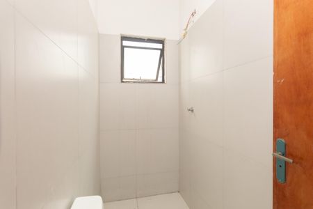 Banheiro de kitnet/studio para alugar com 1 quarto, 45m² em Vila Guilherme, São Paulo