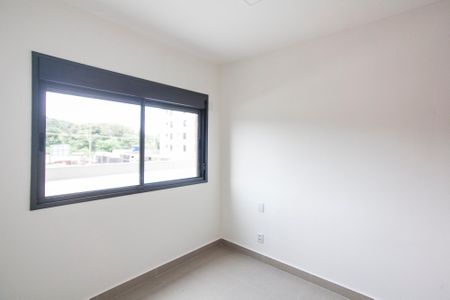 Suite de apartamento para alugar com 2 quartos, 68m² em Granja Marileusa, Uberlândia