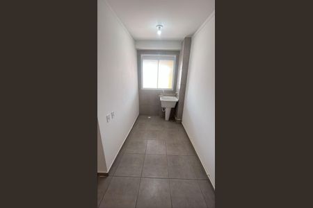 Área de serviço de apartamento para alugar com 2 quartos, 21m² em Jardim Sao Luiz, Embu das Artes