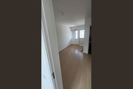 Sala de apartamento para alugar com 2 quartos, 21m² em Jardim Sao Luiz, Embu das Artes